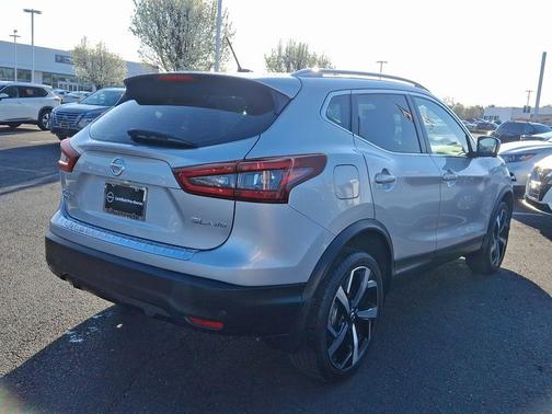 2020 Nissan Rogue Sport SL