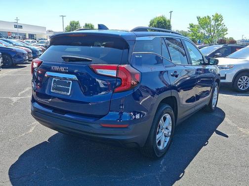 2022 GMC Terrain SLE