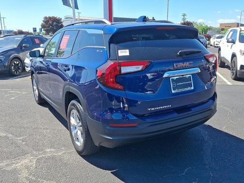2022 GMC Terrain SLE