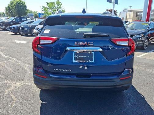 2022 GMC Terrain SLE