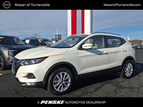 2022 Nissan Rogue Sport SV