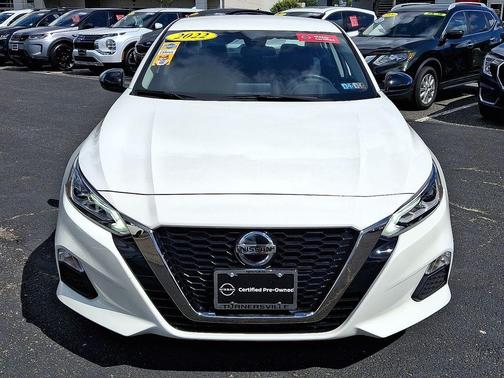 2022 Nissan Altima 2.5 SR
