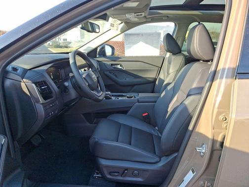2025 Nissan Rogue SL