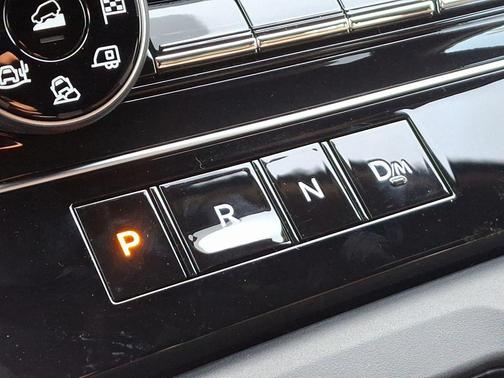 2025 Nissan Armada SL