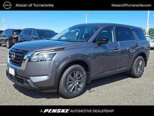 2025 Nissan Pathfinder S