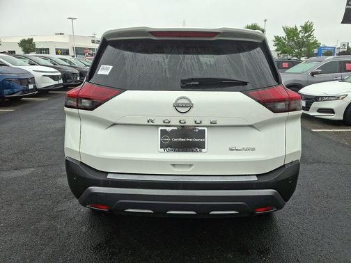 2022 Nissan Rogue SL