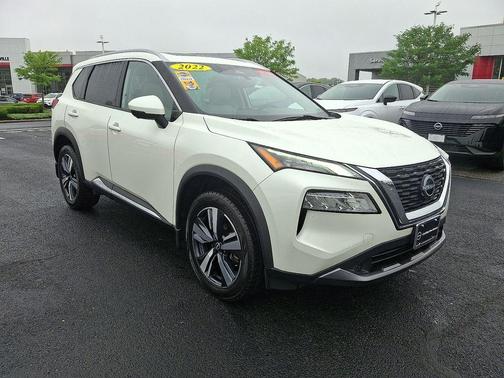 2022 Nissan Rogue SL