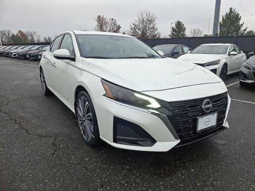 2025 Nissan Altima SL