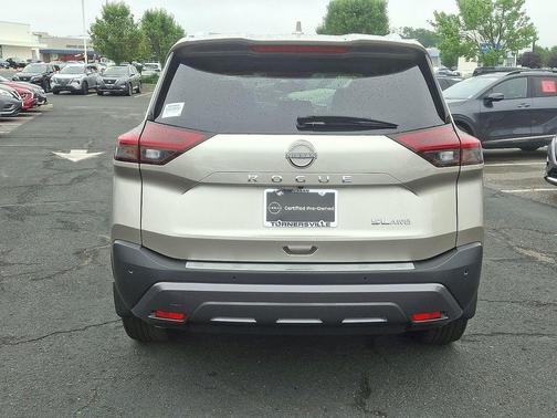 2022 Nissan Rogue SL