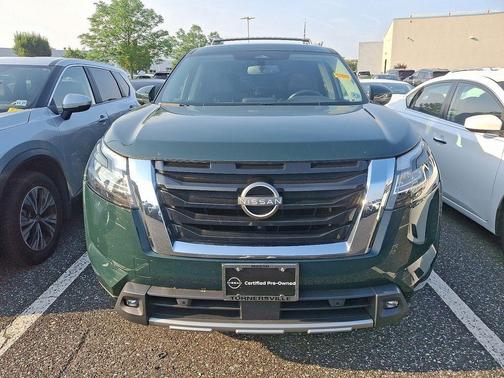 2022 Nissan Pathfinder SL