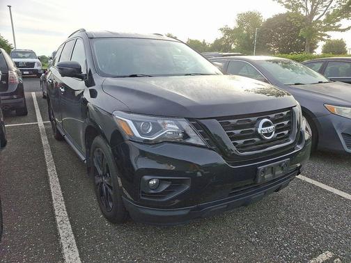 2018 Nissan Pathfinder SL