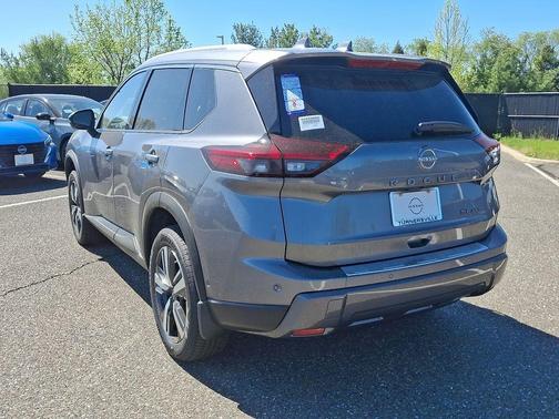 2025 Nissan Rogue SL