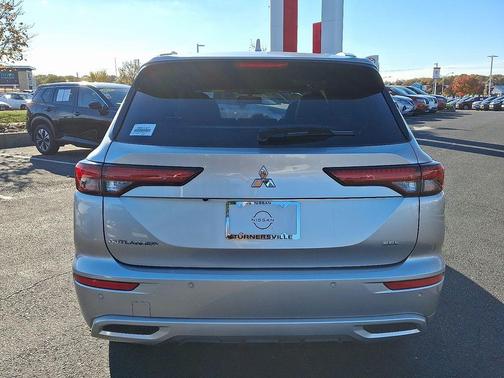 2022 Mitsubishi Outlander SEL