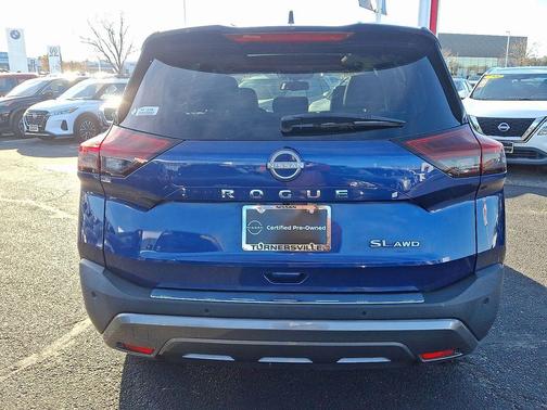 2022 Nissan Rogue SL