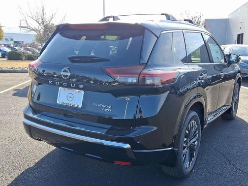 2025 Nissan Rogue Platinum