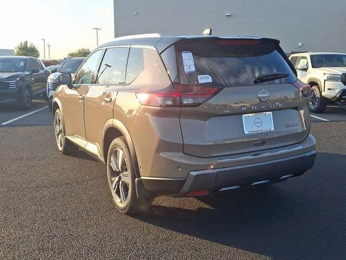 2025 Nissan Rogue SL