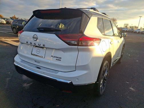 2025 Nissan Rogue Platinum