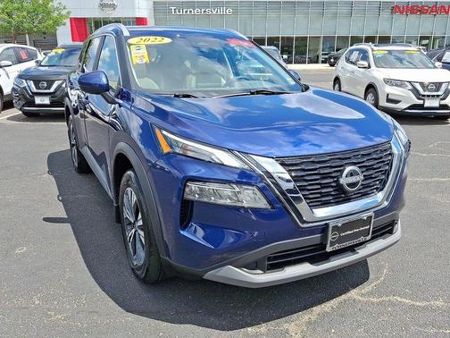 2022 Nissan Rogue SV