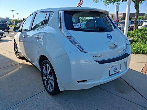 2015 Nissan Leaf SV