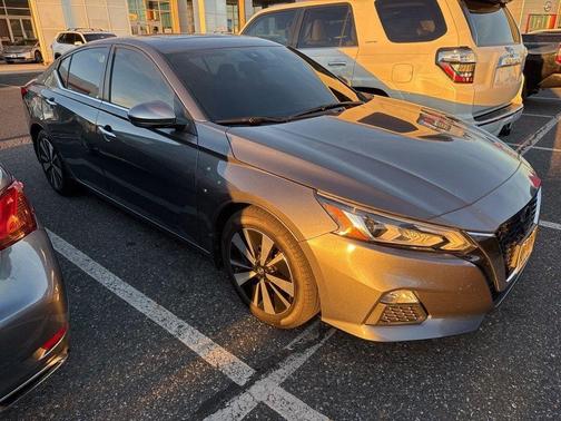 2021 Nissan Altima 2.5 SV