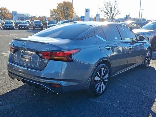 2021 Nissan Altima 2.5 SV