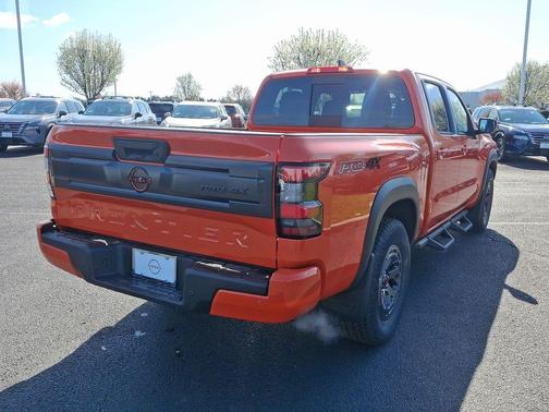 2025 Nissan Frontier PRO-4X