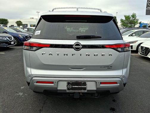2022 Nissan Pathfinder Platinum