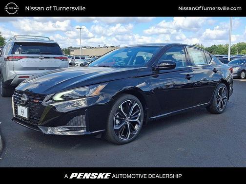 2025 Nissan Altima SR