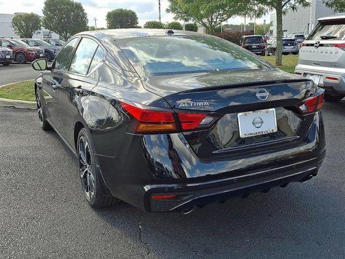 2025 Nissan Altima SR