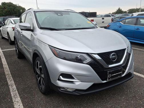 2021 Nissan Rogue Sport SL