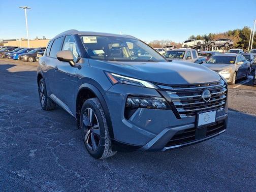 2025 Nissan Rogue SL