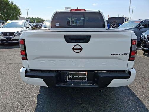 2022 Nissan Frontier PRO-4X