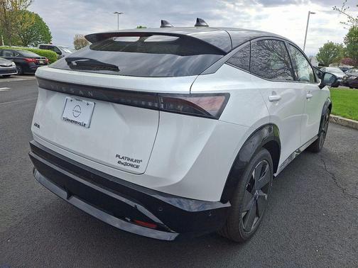 2025 Nissan ARIYA PLATINUM+