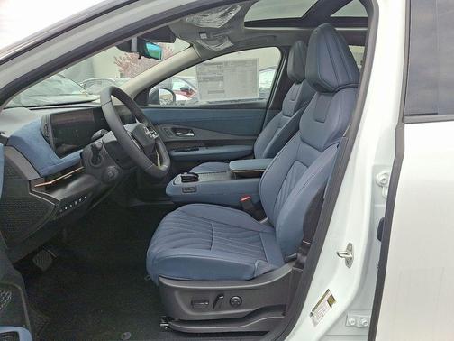 2025 Nissan ARIYA PLATINUM+