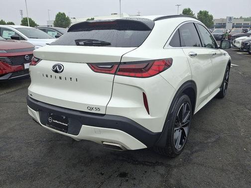 2022 INFINITI QX55 LUXE