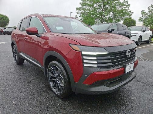 2025 Nissan Kicks SR