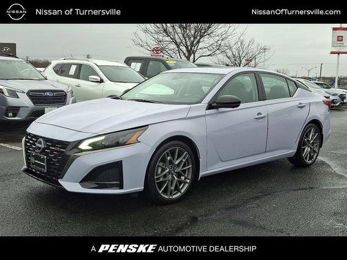 2024 Nissan Altima 2.0 SR