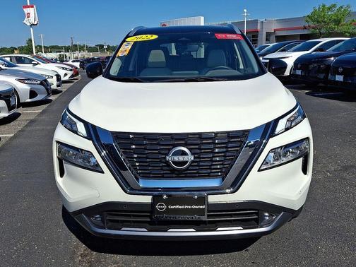 2022 Nissan Rogue SL