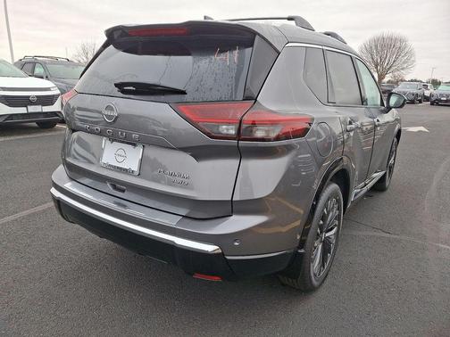 2025 Nissan Rogue Platinum