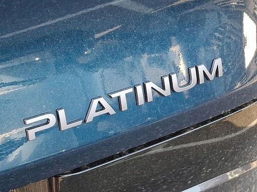 2025 Nissan Murano Platinum