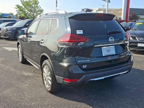 2020 Nissan Rogue SV