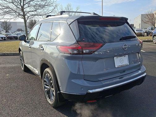 2025 Nissan Rogue Platinum