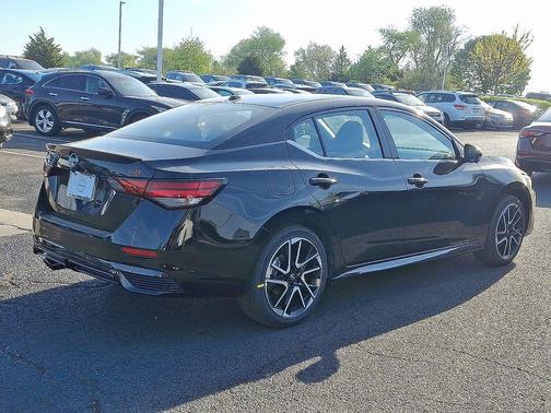 2025 Nissan Sentra SR