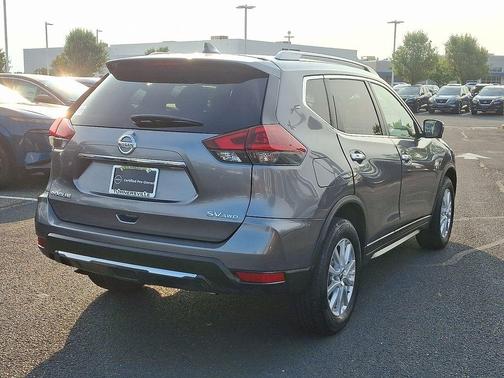 2018 Nissan Rogue SV