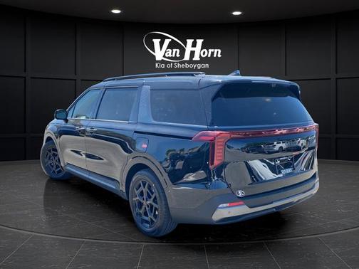 Aurora Black Pearl 2026 Kia Carnival SX Prestige