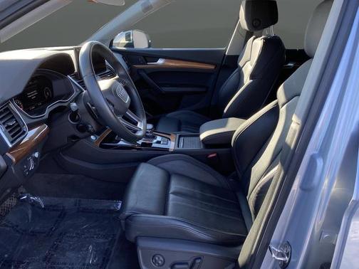 2021 Audi Q5 45 Prestige