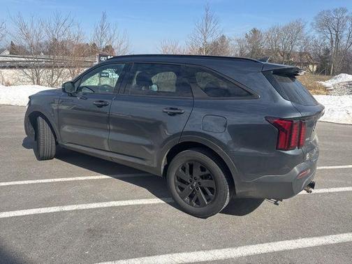 2021 Kia Sorento S