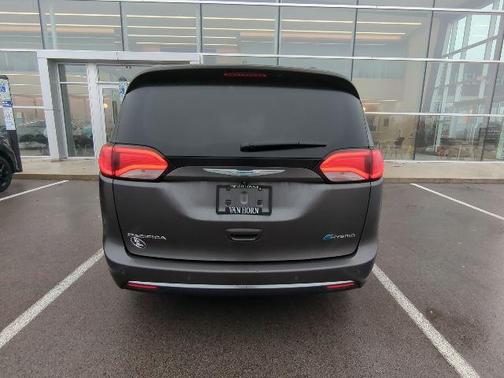 2019 Chrysler Pacifica Hybrid Limited