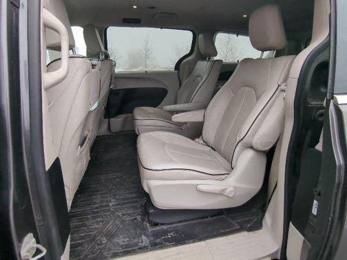 2019 Chrysler Pacifica Hybrid Limited