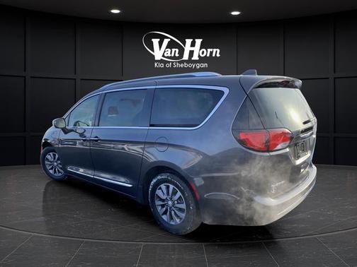 2019 Chrysler Pacifica Hybrid Limited